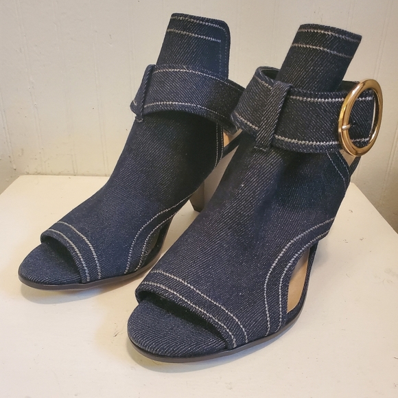 Denim Heels Women's Size 9 Comfort Est 1946 Brand - Picture 2 of 6